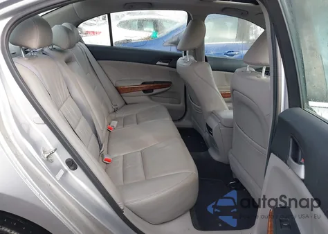 2011 Honda Accord 2.4 Ex-L z USA, uszkodzony, nr VIN 1HGCP2F89BA112201